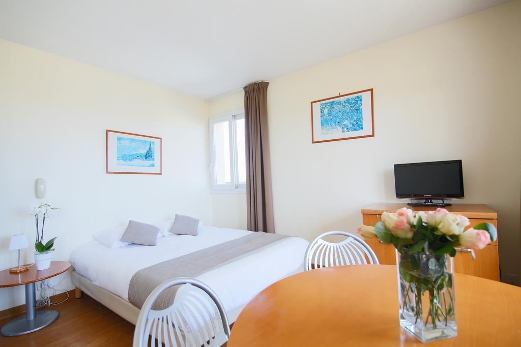 Inter-Hotel Sea Side Park Villeneuve-Loubet Exterior photo